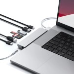 Satechi PRO Hub Max Silver adapter